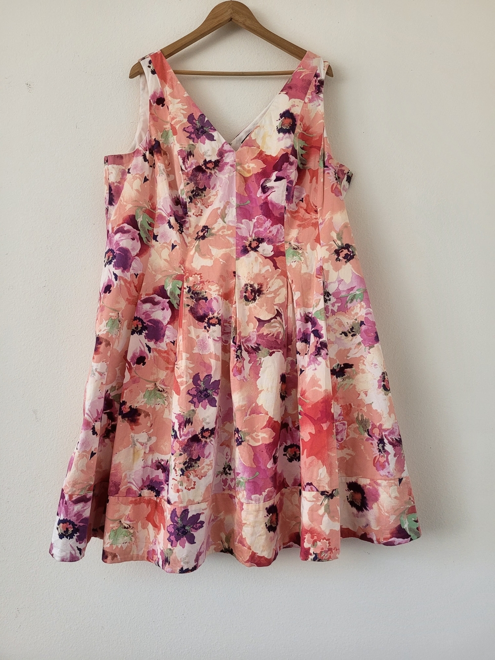 Lauren Ralph Lauren Peach and Purple Floral V-Neck Summer Dress